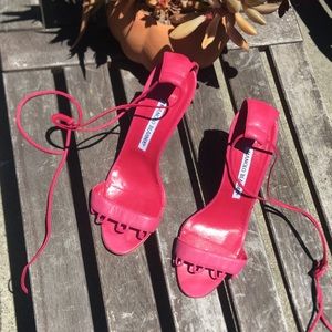 Manolo Blahnik💋GUC leather pink ankle tie sandals
